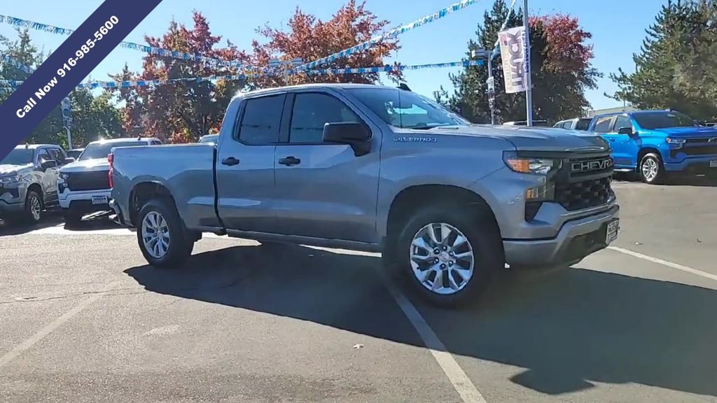 2026 Chevrolet Silverado 1500 Custom photo 2