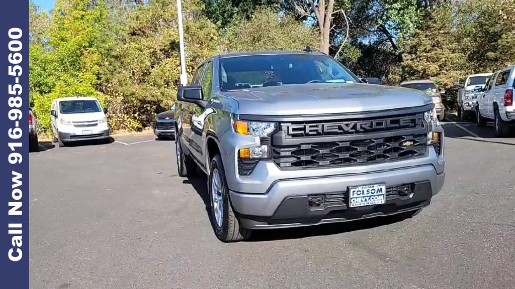 2026 Chevrolet Silverado 1500 Custom photo 3