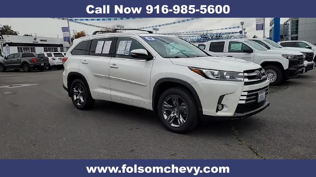 2018 Toyota Highlander Limited Platinum photo 2