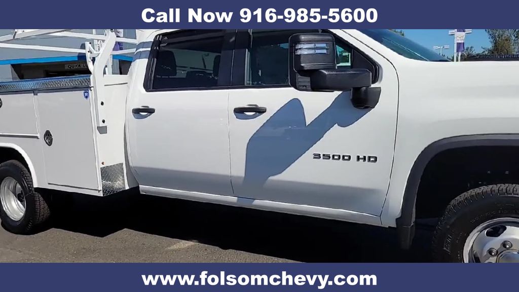 2025 Chevrolet Silverado 3500HD Work Truck photo 2