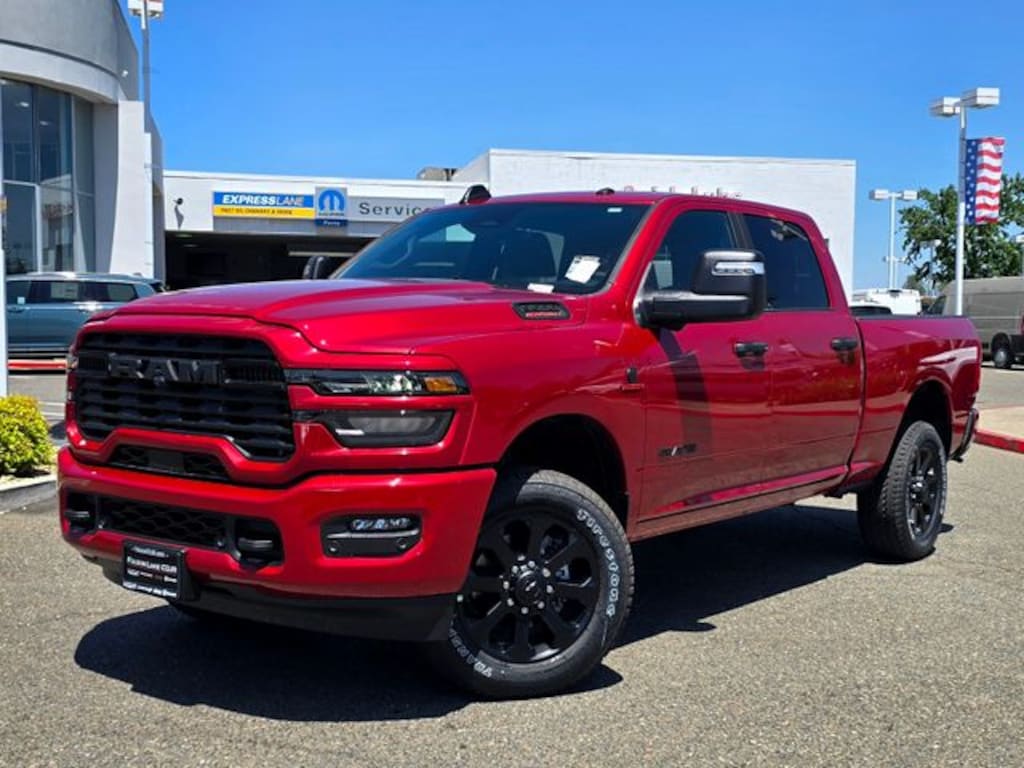 New 2026 Ram 3500 BIG HORN CREW CAB 4X4 6'4 BOX Pickup
