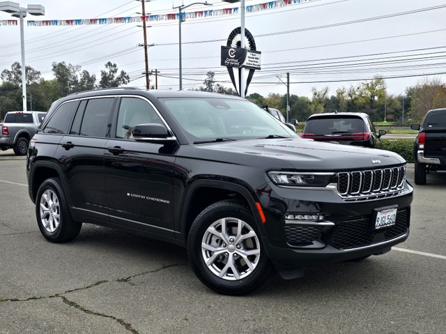 2022 Jeep Grand Cherokee Limited's photo