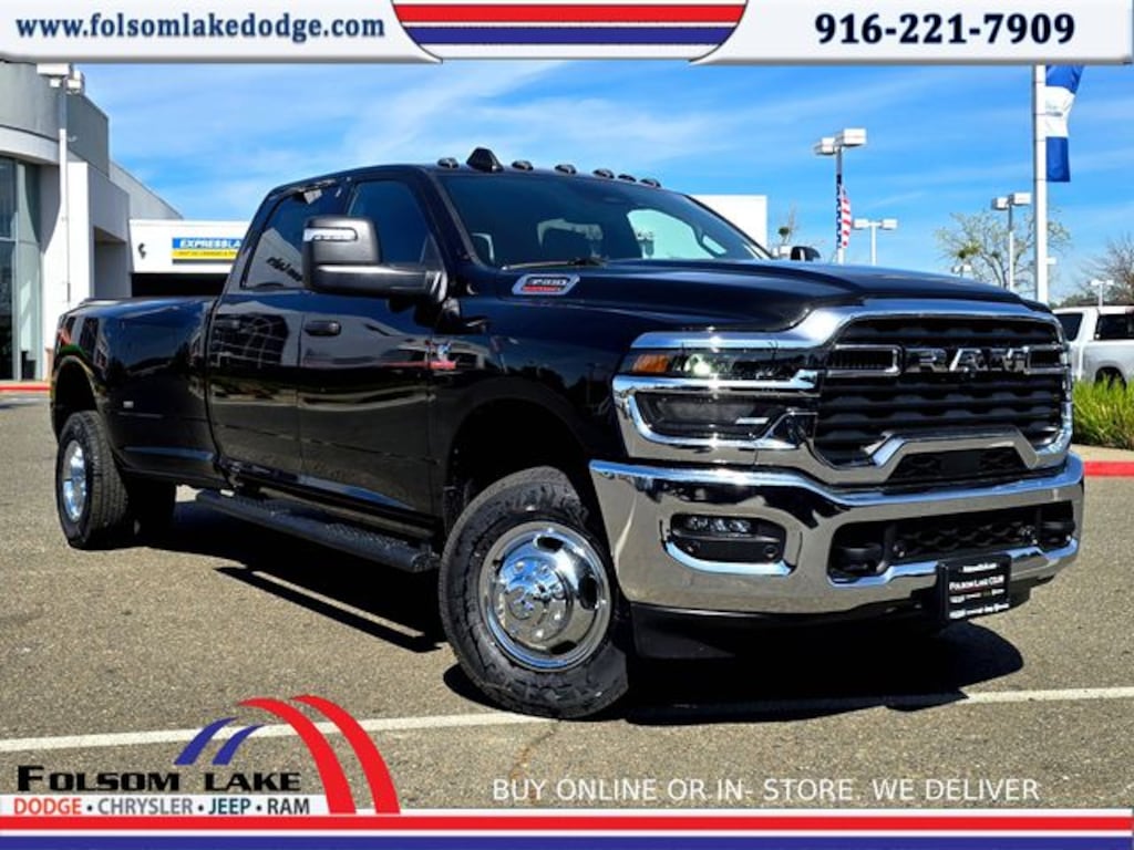 New 2026 Ram 3500 TRADESMAN CREW CAB 4X4 8' BOX Pickup