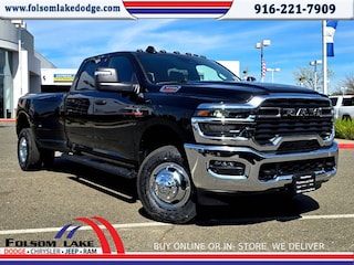2026 Ram 3500 TRADESMAN CREW CAB 4X4 8' BOX Pickup