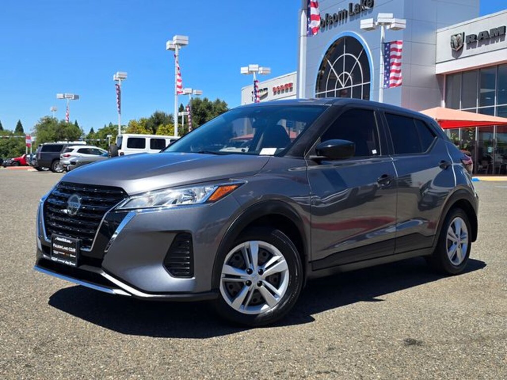 Used 2021 Nissan Kicks S SUV