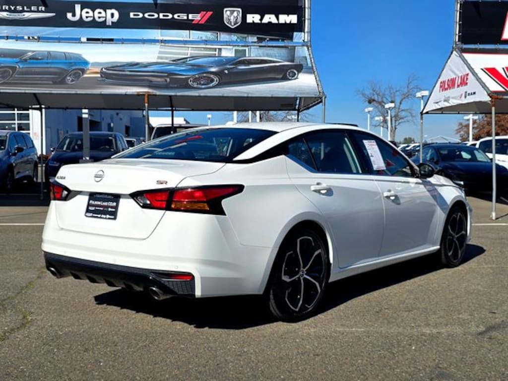Used 2024 Nissan Altima 2.5 SR Sedan