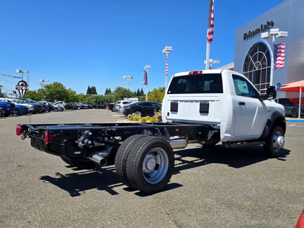 New 2026 Ram 5500 Chassis Cab TRADESMAN REGULAR 4X4 84' CA Pickup