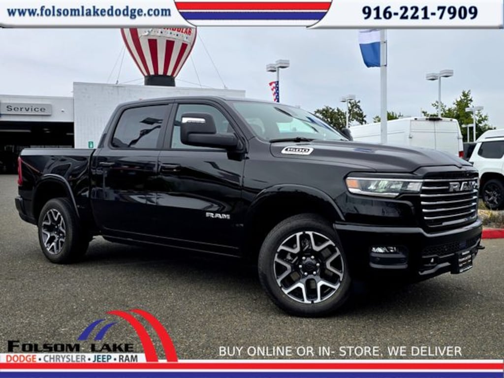 New 2026 Ram 1500 LARAMIE CREW CAB 4X4 5'7 BOX Pickup