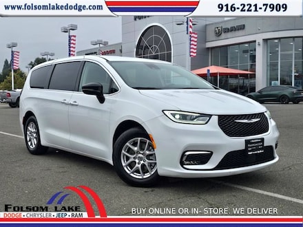 2024 Chrysler Pacifica Touring L Minivan/Van