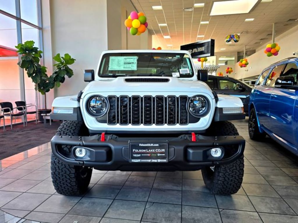 New 2026 Jeep Wrangler 4-DOOR RUBICON Sport Utility