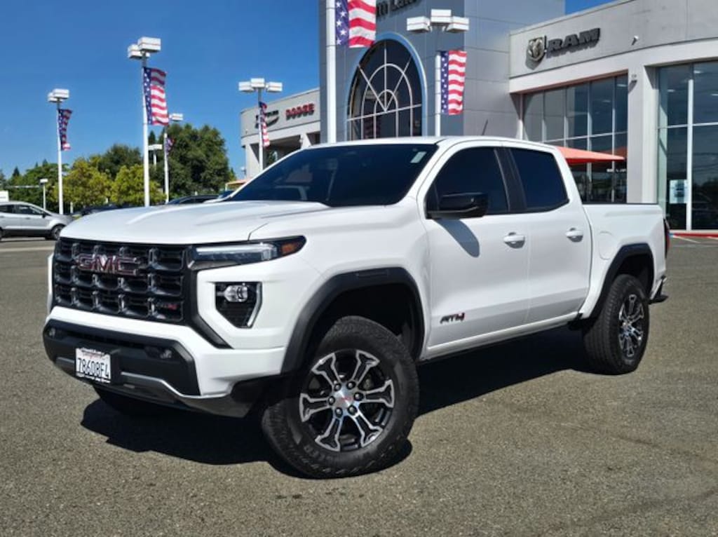 Used 2025 GMC Canyon AT4 Truck