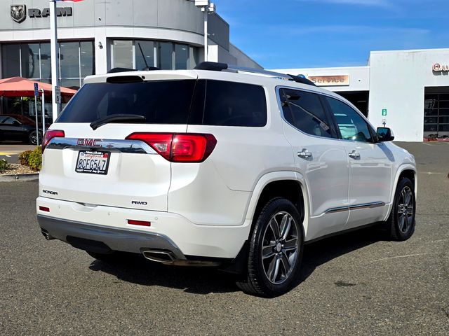2017 Gmc Acadia Denali photo 3