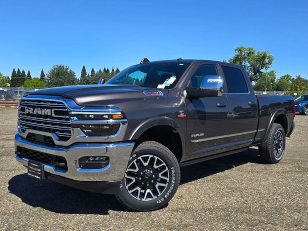 New 2026 Ram 2500 LIMITED CREW CAB 4X4 6'4 BOX Pickup