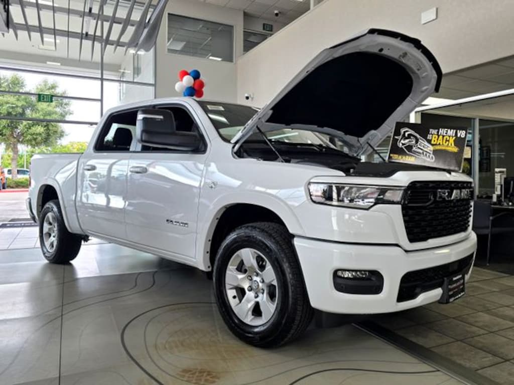 New 2026 Ram 1500 BIG HORN CREW CAB 4X4 5'7 BOX Pickup