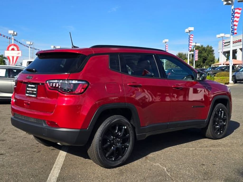 New 2026 Jeep Compass LATITUDE ALTITUDE 4X4 Sport Utility