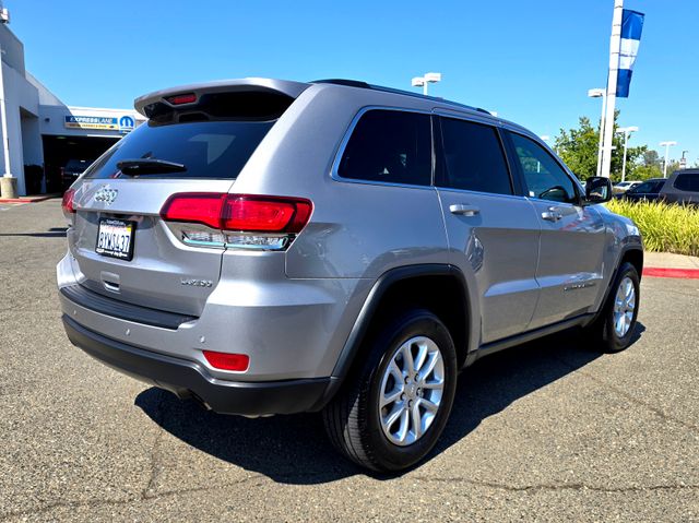 2021 Jeep Grand Cherokee Laredo X photo 3