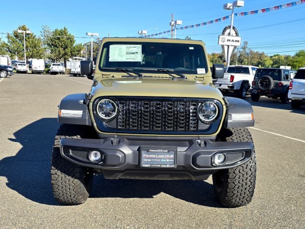 New 2025 Jeep Wrangler 4-DOOR WILLYS Sport Utility