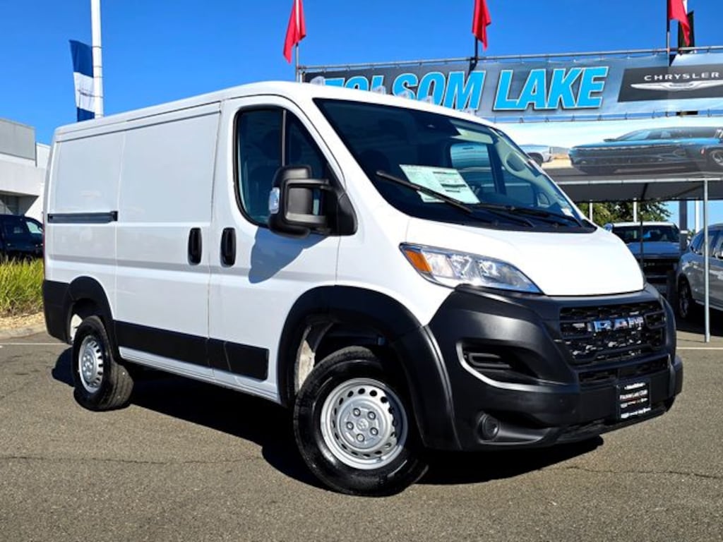 New 2026 Ram ProMaster PROMASTER 1500 TRADESMAN CARGO VAN LOW ROOF 118' W Cargo Van