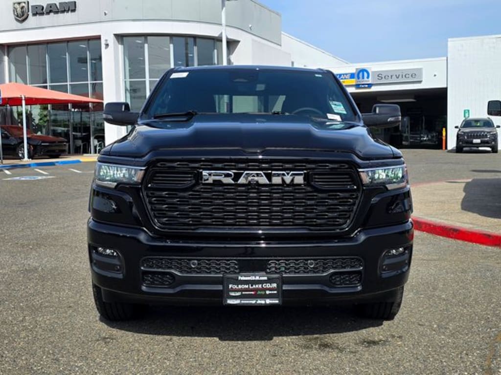 New 2026 Ram 1500 BIG HORN CREW CAB 4X4 5'7 BOX Pickup