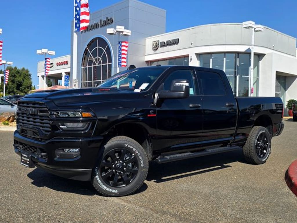 New 2026 Ram 2500 BLACK EXPRESS CREW CAB 4X4 6'4 BOX Pickup