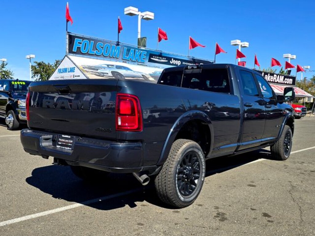 New 2026 Ram 2500 LIMITED CREW CAB 4X4 8' BOX Pickup
