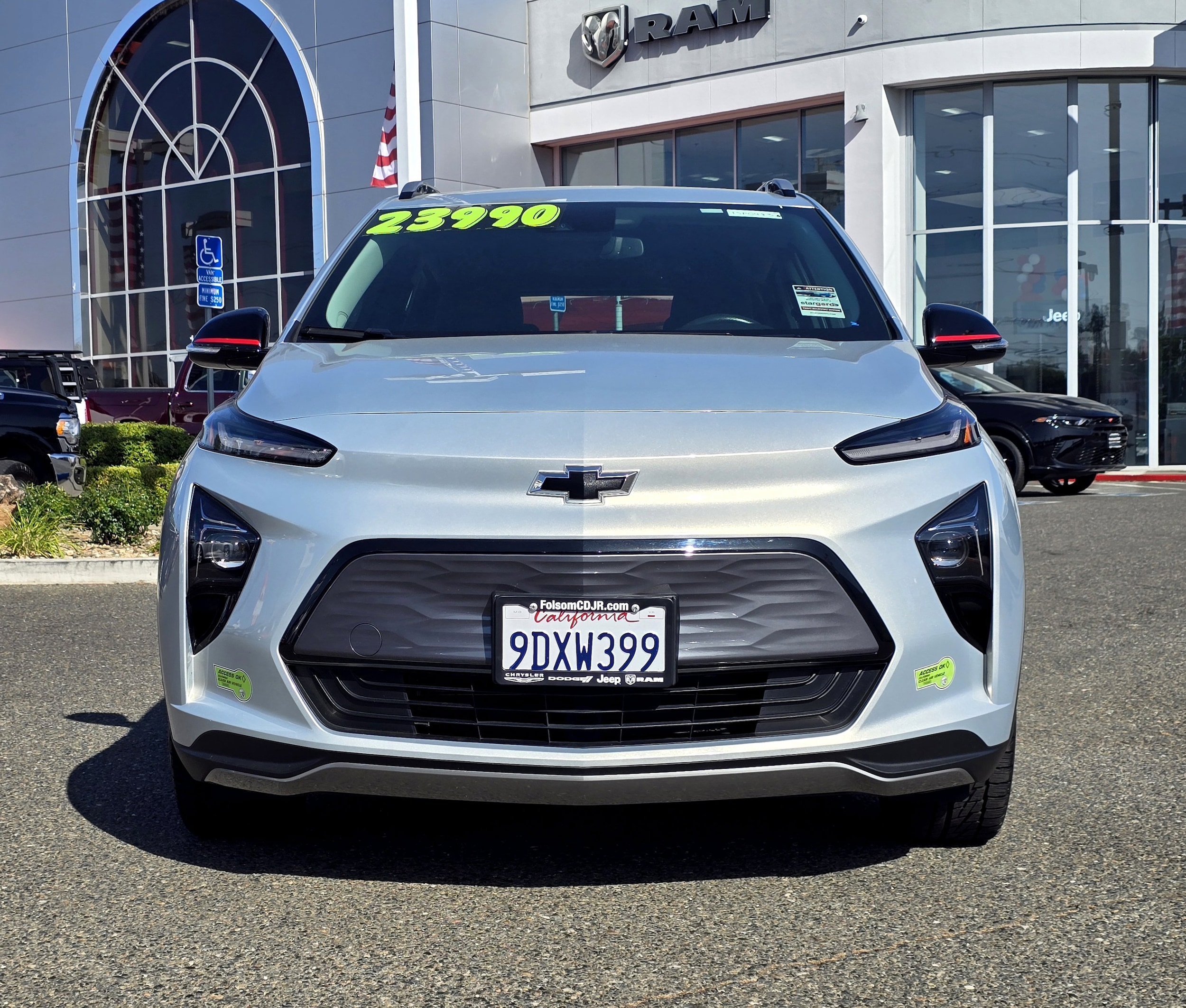 Used 2023 Chevrolet Bolt EUV LT with VIN 1G1FY6S0XP4112044 for sale in Folsom, CA
