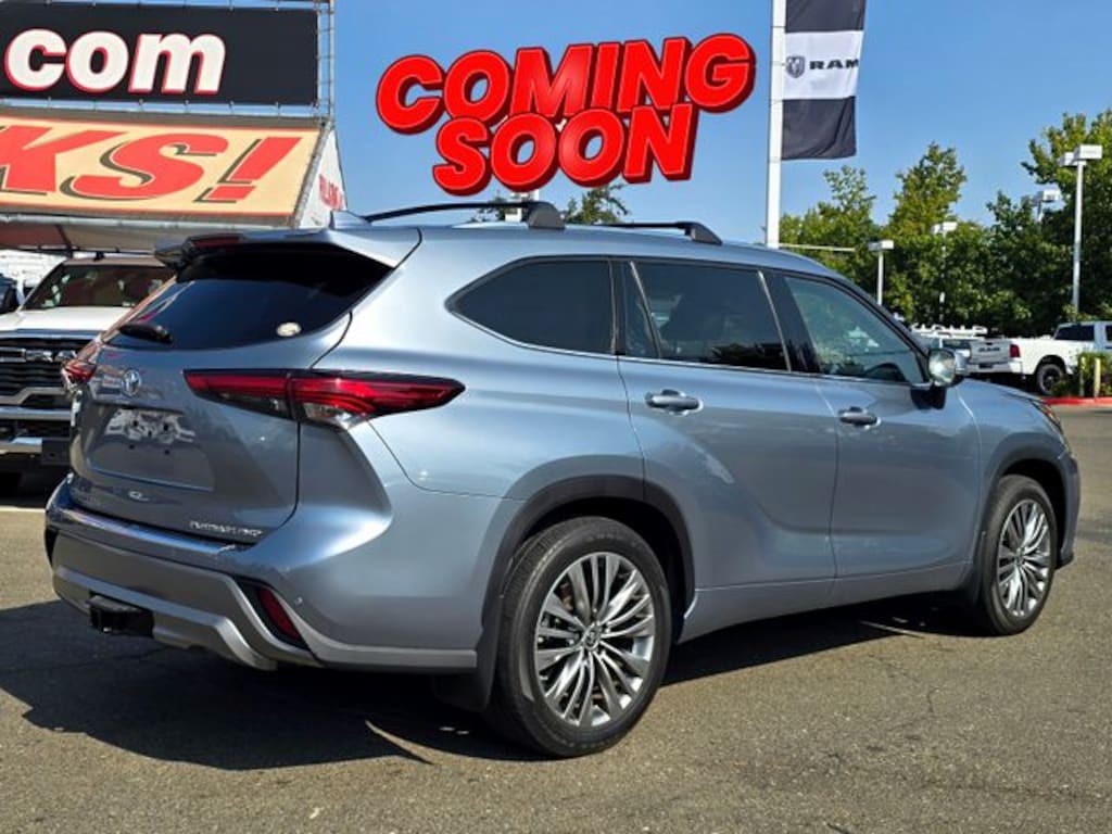 Used 2021 Toyota Highlander Platinum SUV