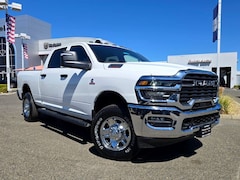 2025 Ram 3500 TRADESMAN CREW CAB 4X4 6'4 BOX Pickup