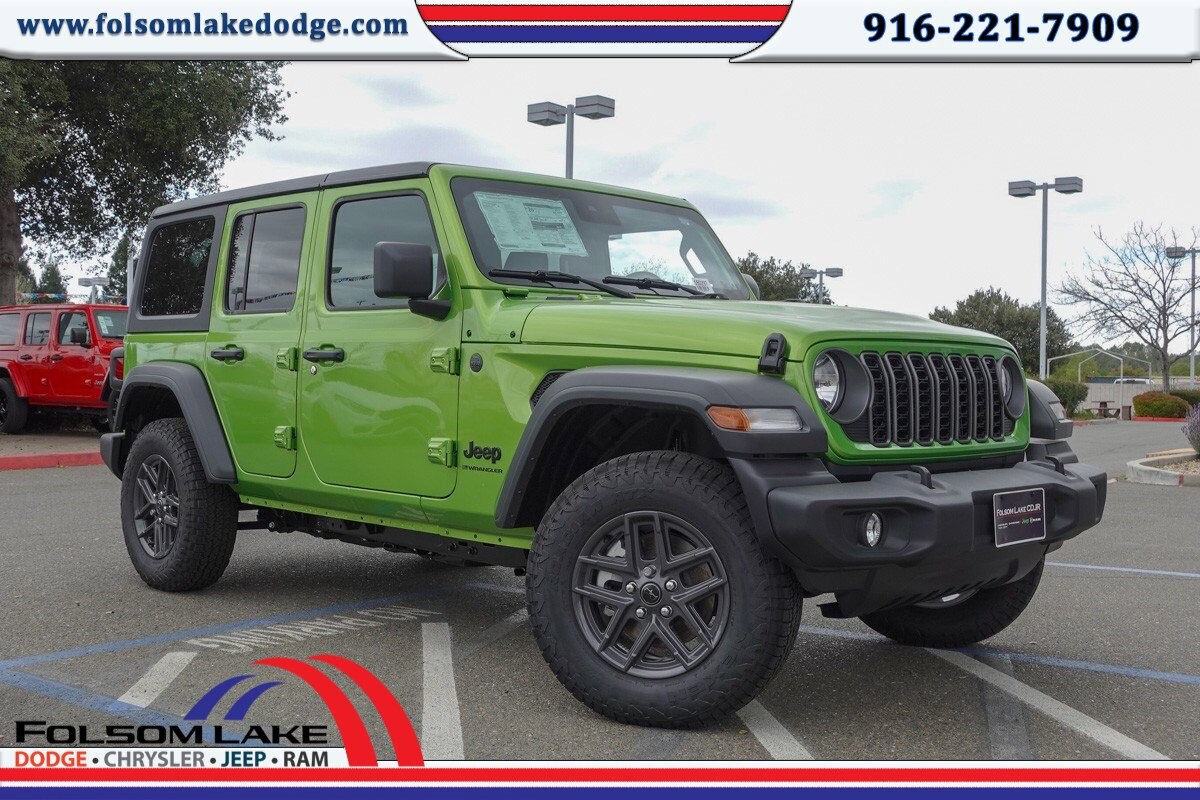 2025 Jeep Wrangler Sport S photo 4