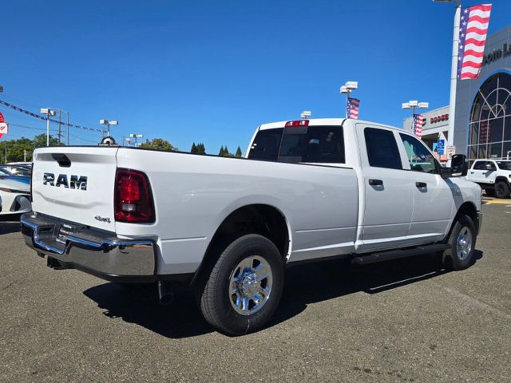 New 2026 Ram 3500 TRADESMAN CREW CAB 4X4 8' BOX Pickup