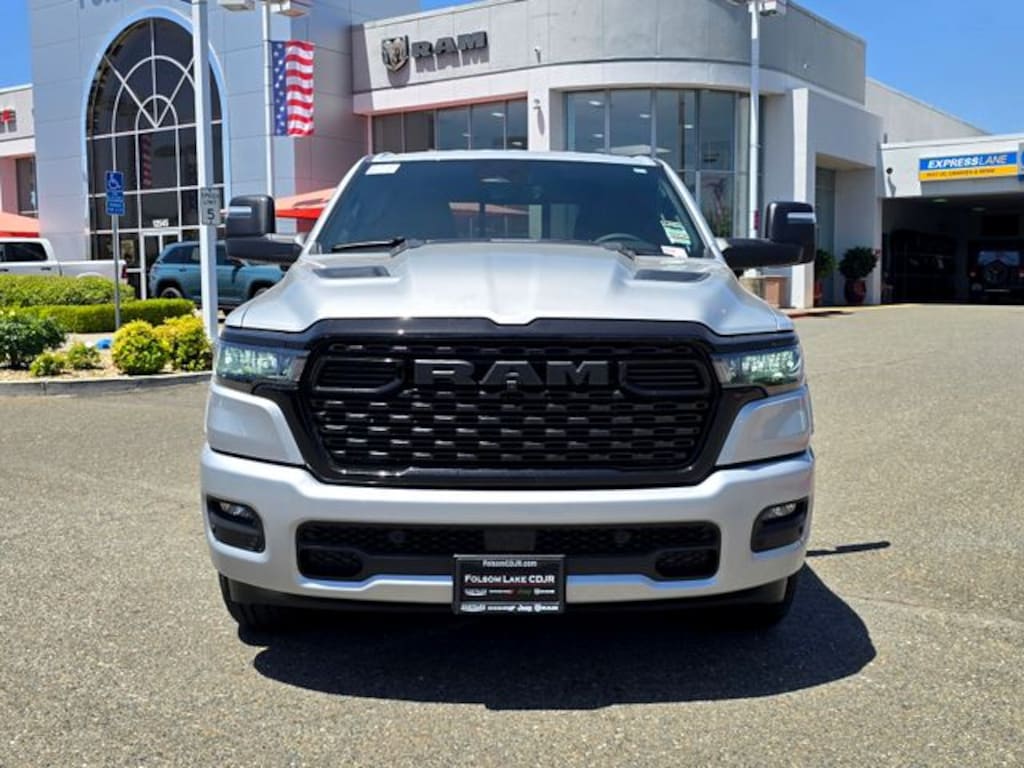 New 2026 Ram 1500 BIG HORN CREW CAB 4X4 5'7 BOX Pickup