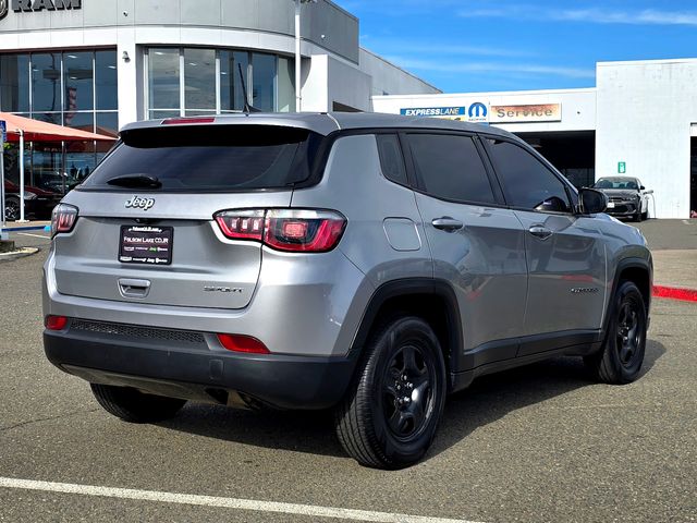 2020 Jeep Compass Sport photo 3