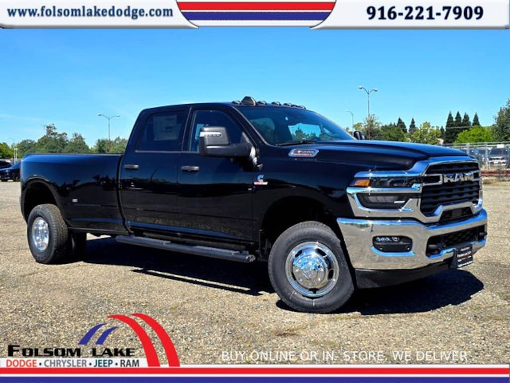 New 2026 Ram 3500 TRADESMAN CREW CAB 4X4 8' BOX Pickup