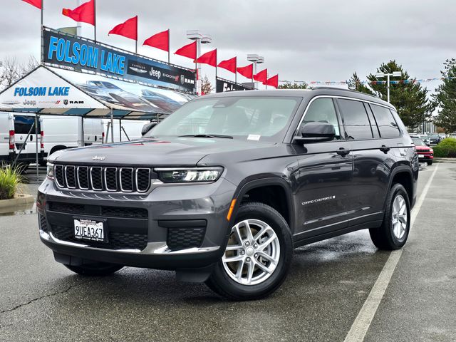 2025 Jeep Grand Cherokee Laredo photo 3