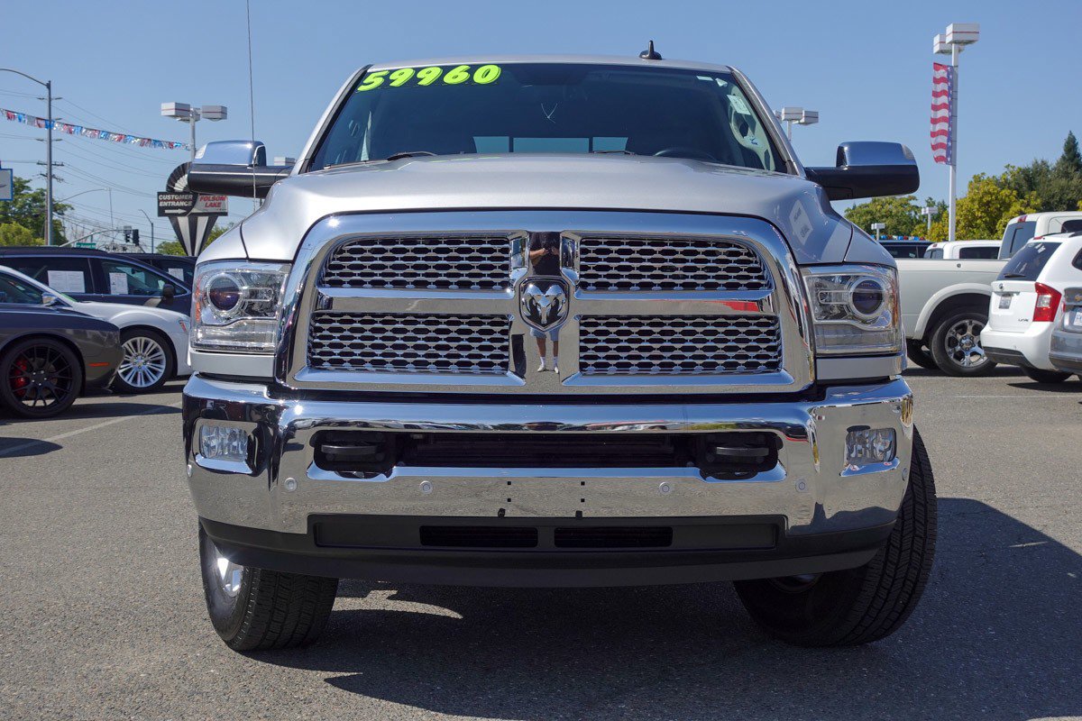 Used 2018 RAM Ram 3500 Pickup Laramie with VIN 3C63R3MLXJG115833 for sale in Folsom, CA