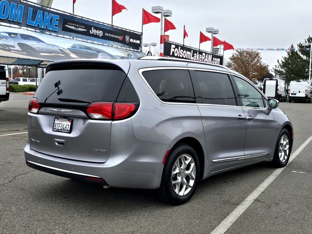 2018 Chrysler Pacifica Limited photo 4