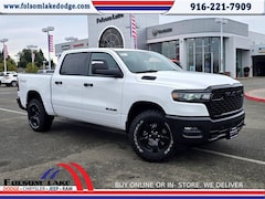 2026 Ram 1500 WARLOCK CREW CAB 4X4 5'7 BOX Pickup