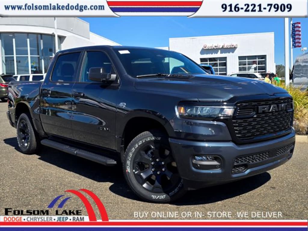 New 2026 Ram 1500 EXPRESS CREW CAB 4X4 5'7 BOX Pickup