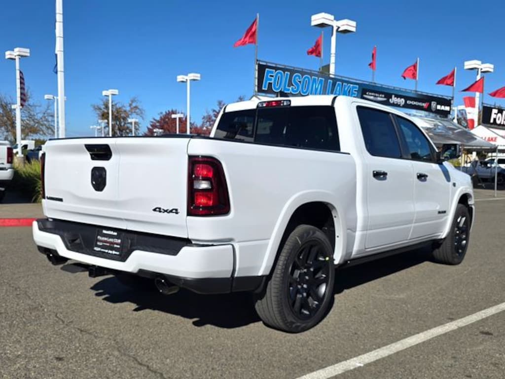 New 2026 Ram 1500 LARAMIE CREW CAB 4X4 5'7 BOX Pickup