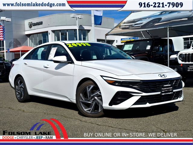 2025 Hyundai Elantra SEL