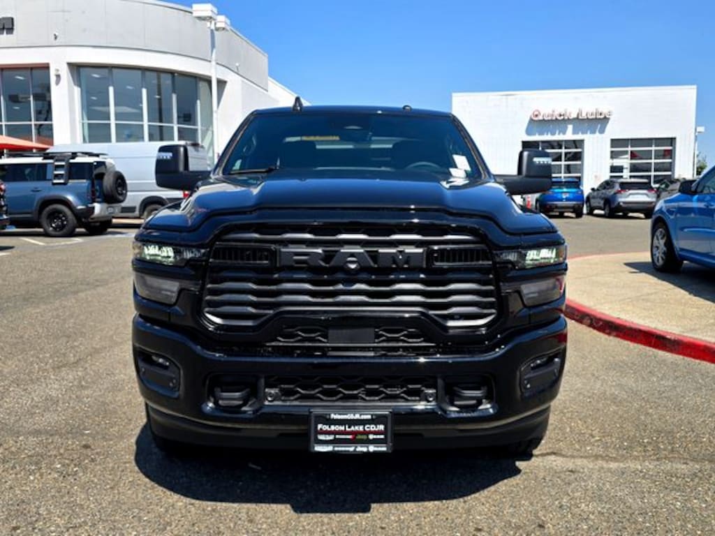 New 2026 Ram 2500 BIG HORN CREW CAB 4X4 6'4 BOX Pickup