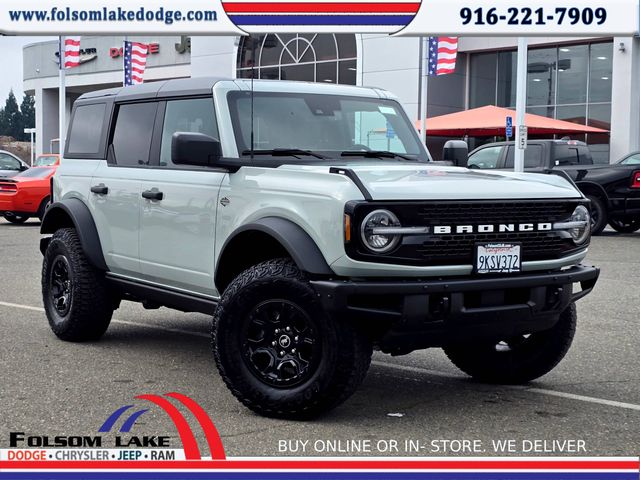 2023 Ford Bronco 4-Door Wildtrak's photo