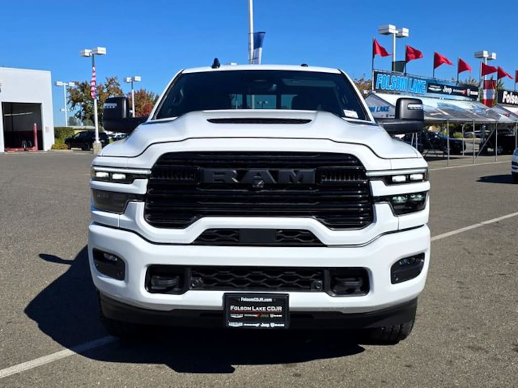 New 2026 Ram 3500 LARAMIE CREW CAB 4X4 6'4 BOX Pickup
