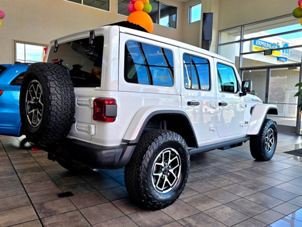New 2026 Jeep Wrangler 4-DOOR RUBICON Sport Utility