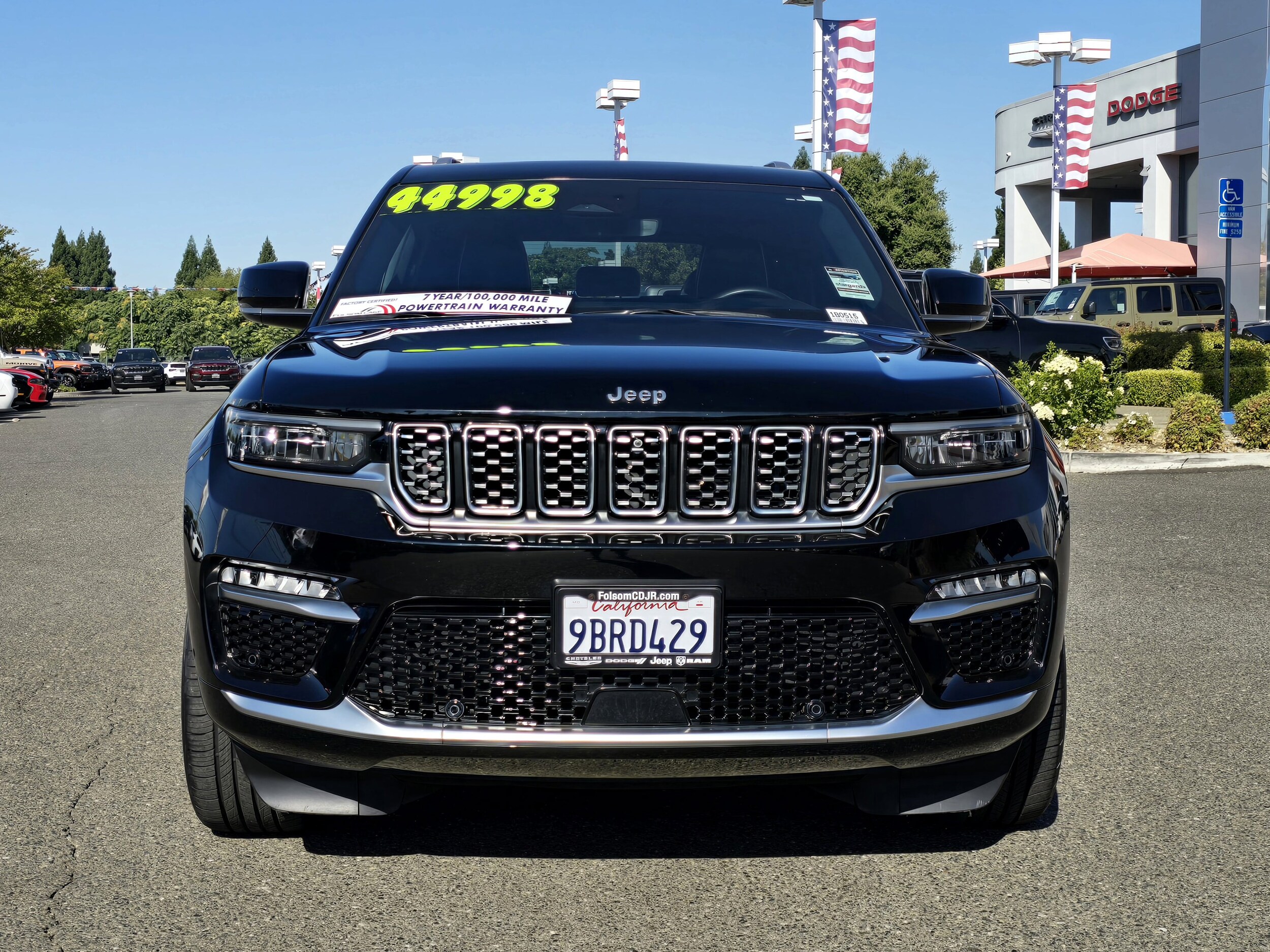 2022 Jeep Grand Cherokee Summit photo 2