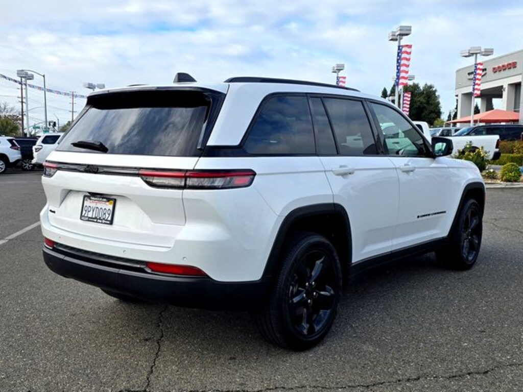 Certified 2024 Jeep Grand Cherokee Altitude X SUV