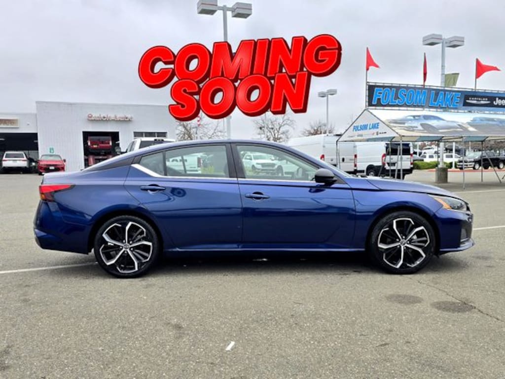 Used 2023 Nissan Altima 2.5 SR Sedan