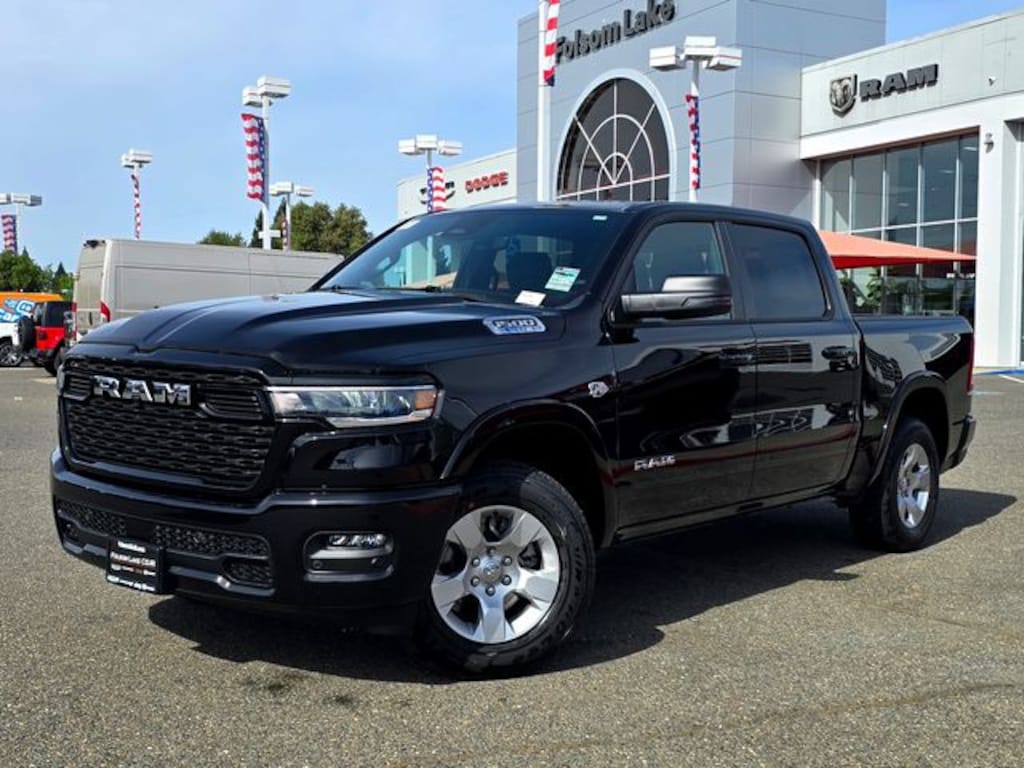 New 2026 Ram 1500 BIG HORN CREW CAB 4X4 5'7 BOX Pickup