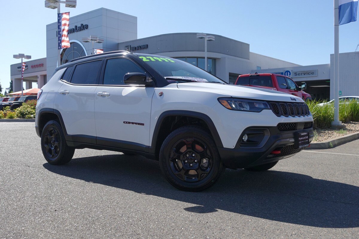 2023 Jeep Compass Trailhawk photo 4