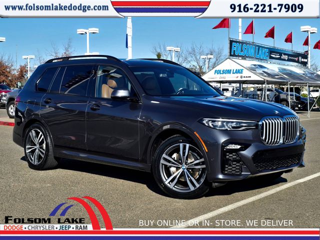 2022 BMW X7 40i's photo